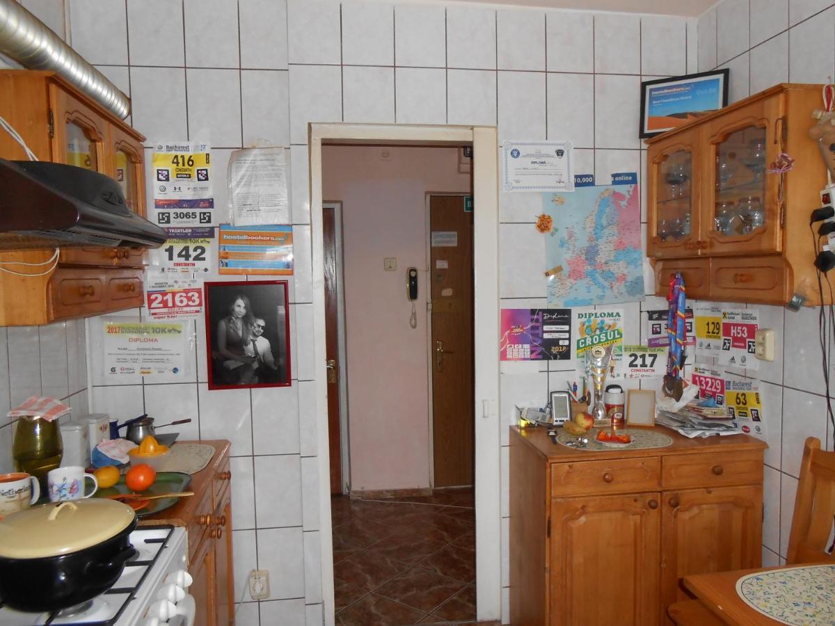Host Tina Apartment Bukares Bagian luar foto
